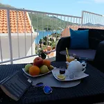 Blue Diamond Гостевой дом 4*
