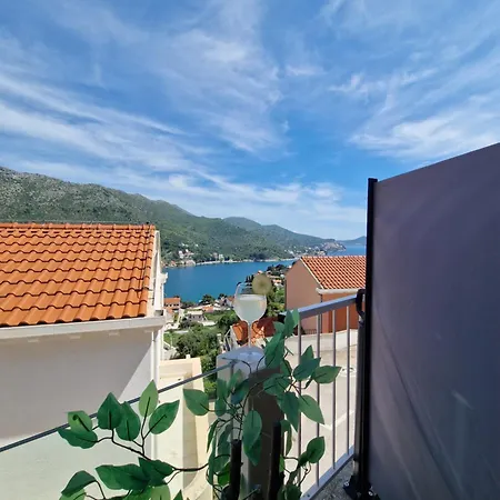 Blue Diamond Guest house 4*
