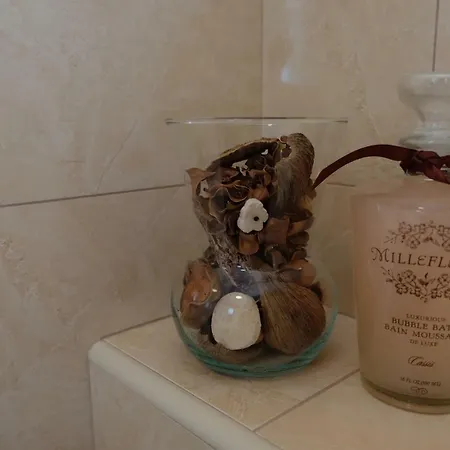 Blue Diamond Πανσιόν