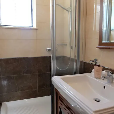 Blue Diamond Πανσιόν