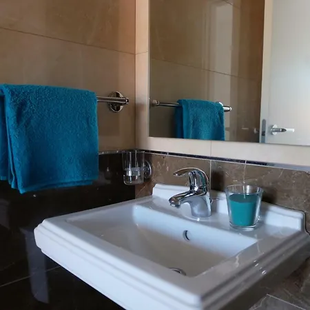 Blue Diamond Πανσιόν 4*